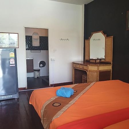 The Corner Transit Hostel เกาะสมุย ภายนอก รูปภาพ