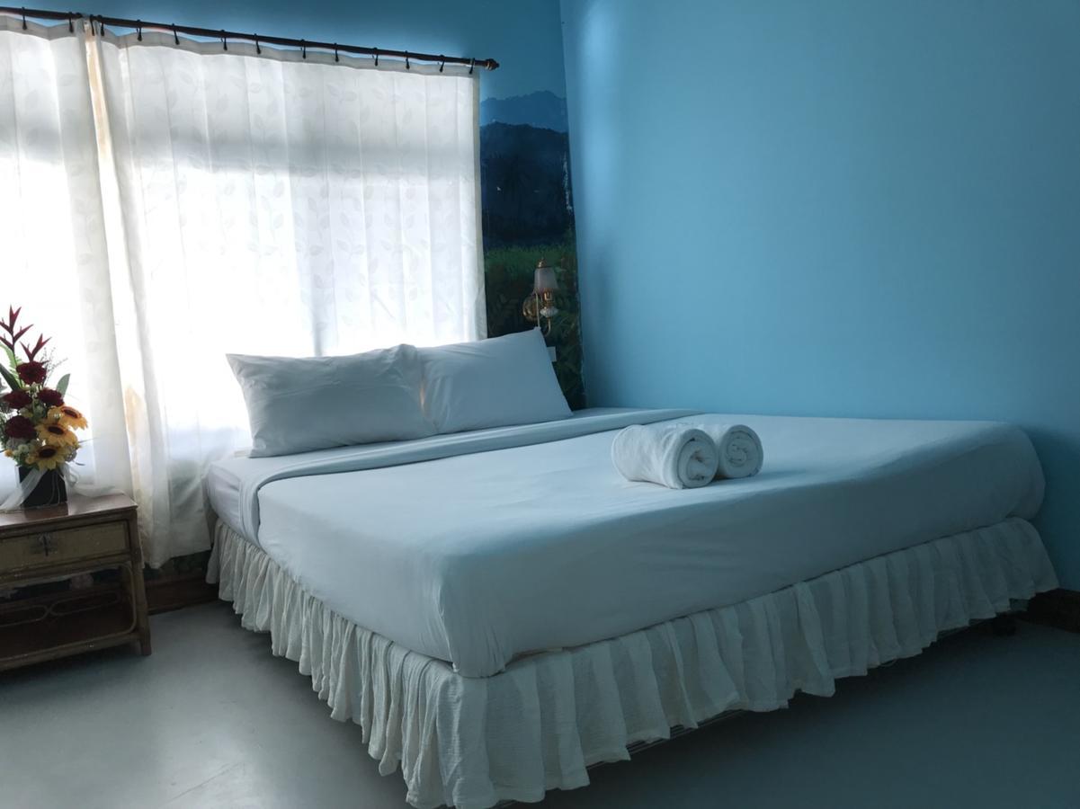 The Corner Transit Hostel เกาะสมุย ภายนอก รูปภาพ