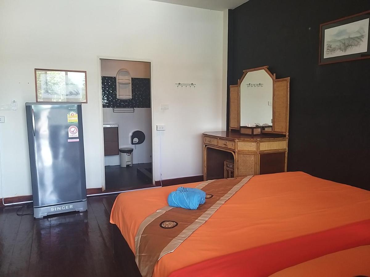 The Corner Transit Hostel เกาะสมุย ภายนอก รูปภาพ