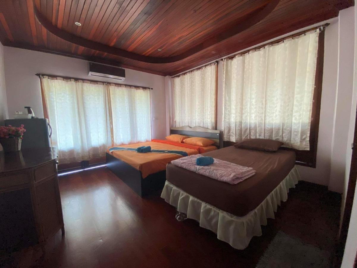 The Corner Transit Hostel เกาะสมุย ภายนอก รูปภาพ