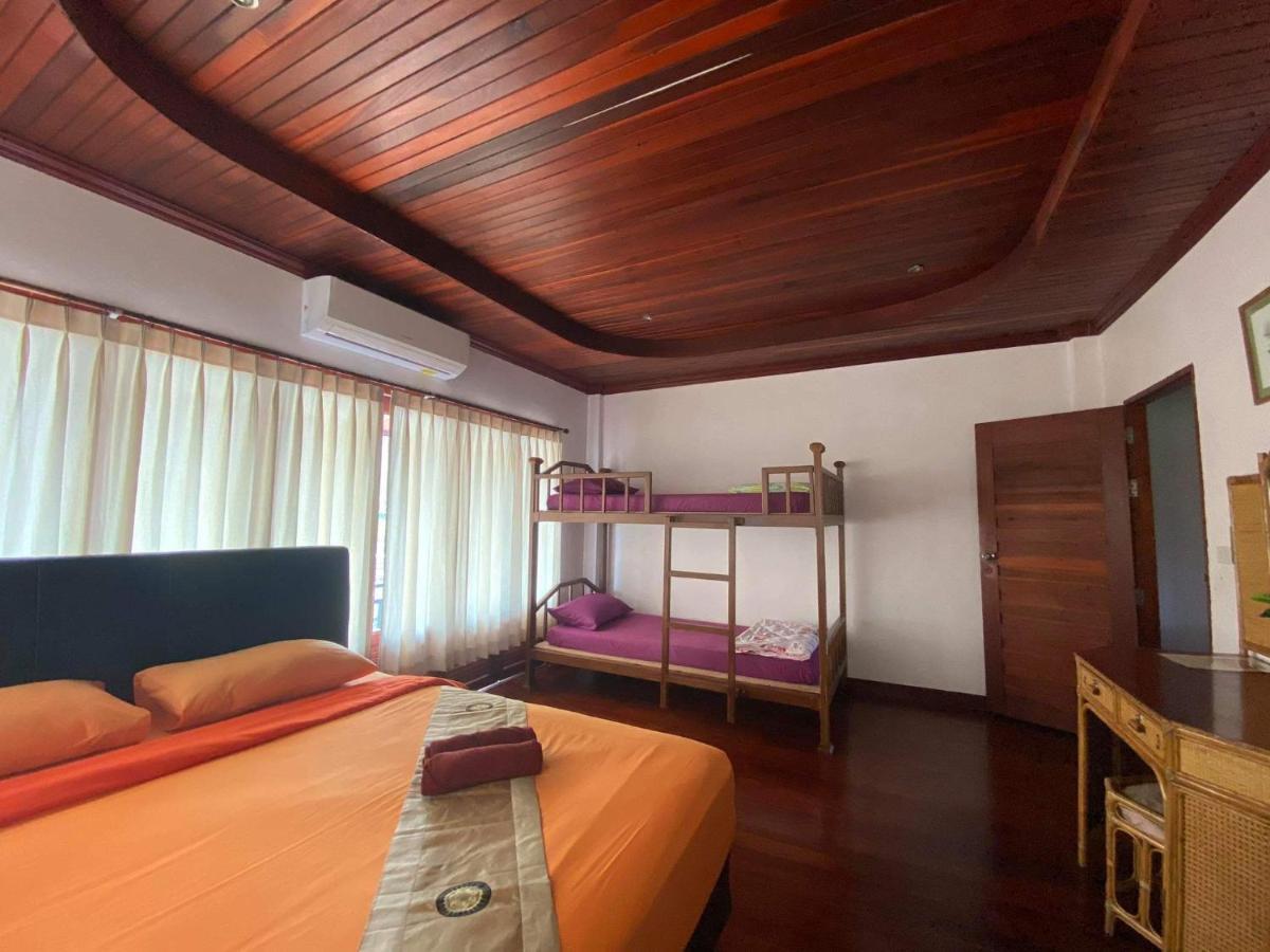 The Corner Transit Hostel เกาะสมุย ภายนอก รูปภาพ